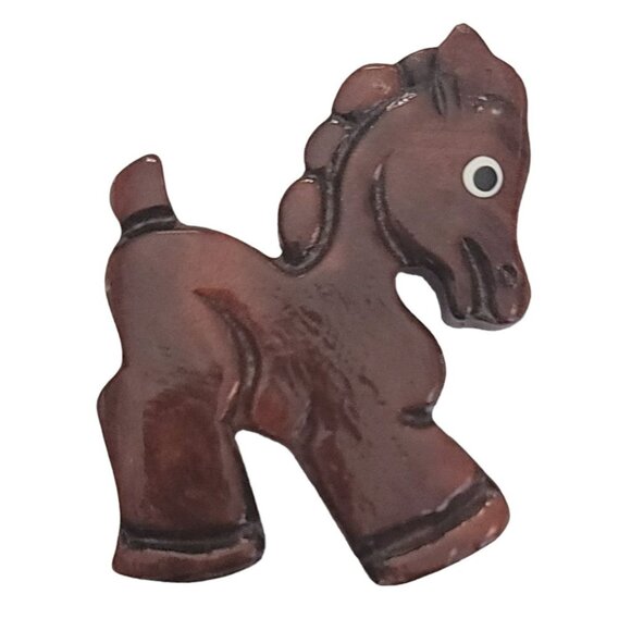 Wooden Carved Horse Figural Pin Brooch M940